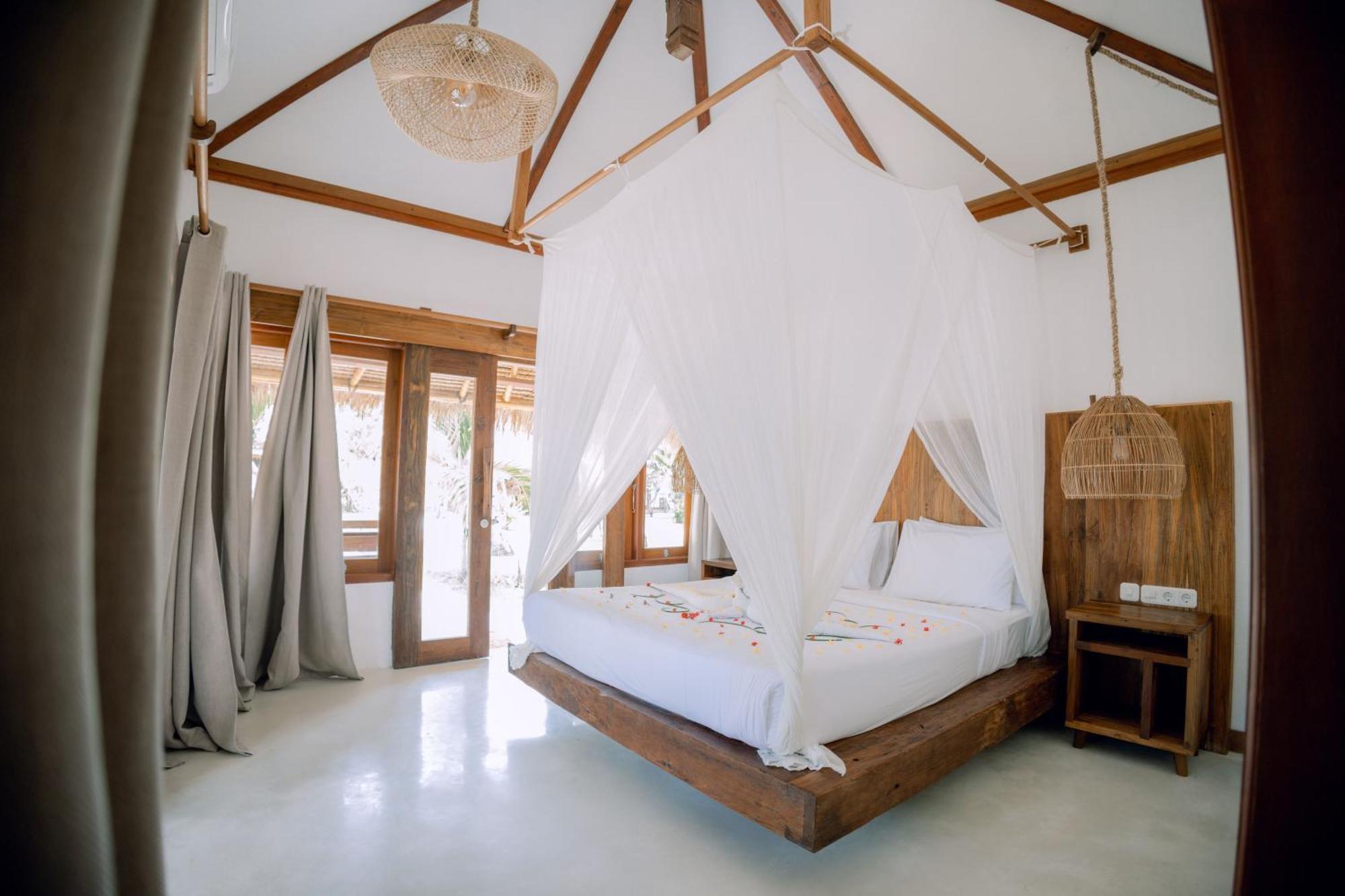Island View Bar & Bungalow Gili Islands Exterior photo