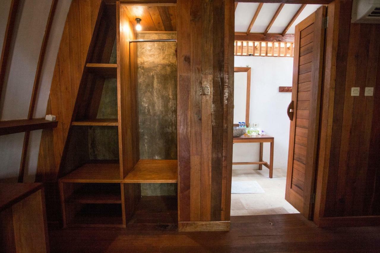 Island View Bar & Bungalow Gili Islands Exterior photo