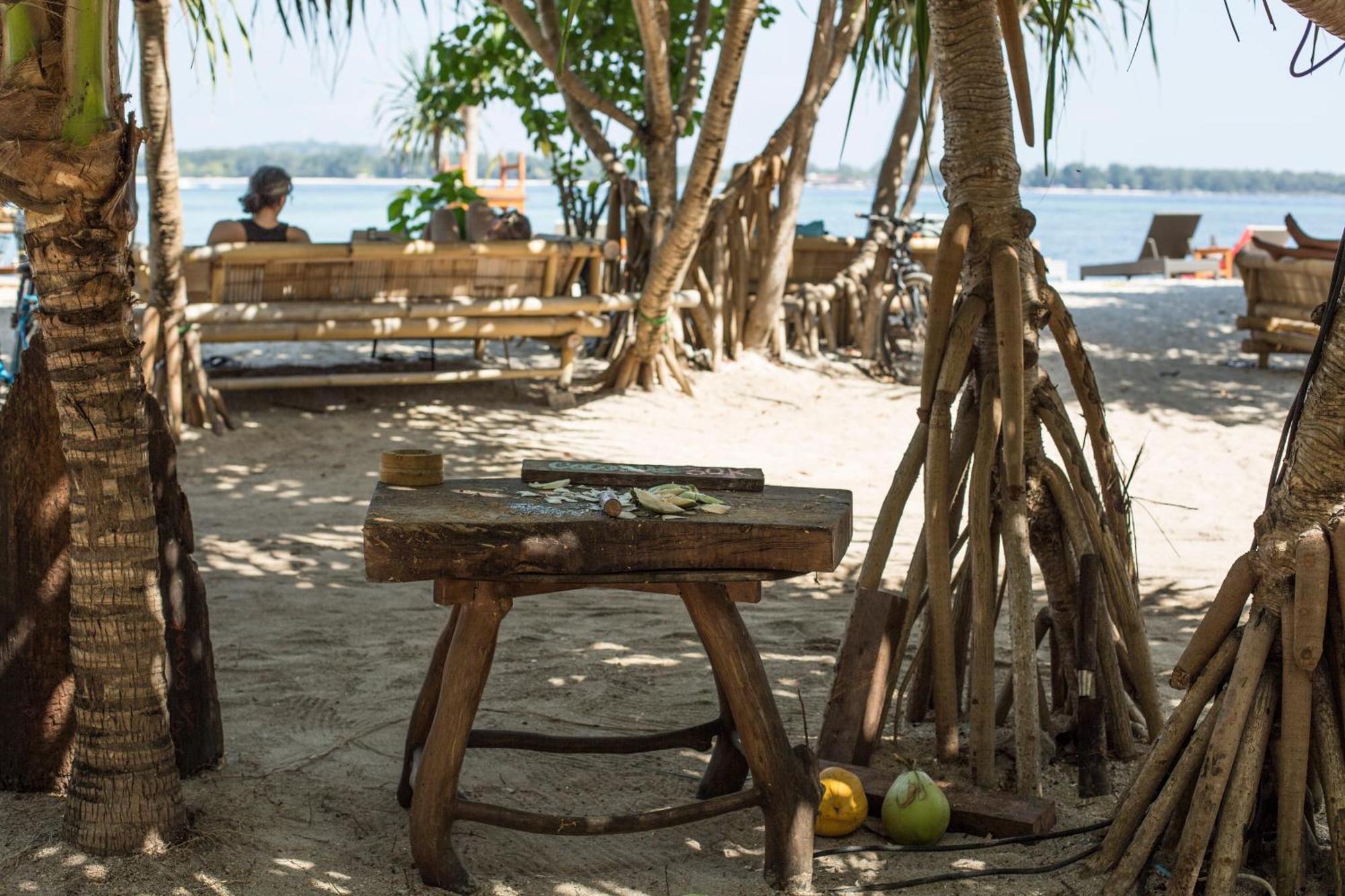 Island View Bar & Bungalow Gili Islands Exterior photo